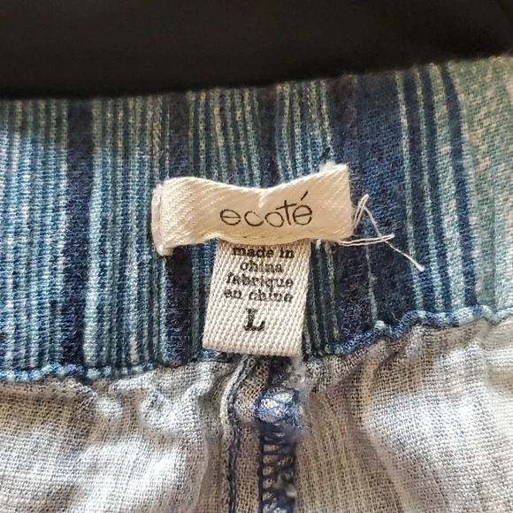 Ecoté Pants - Picture 4 of 7